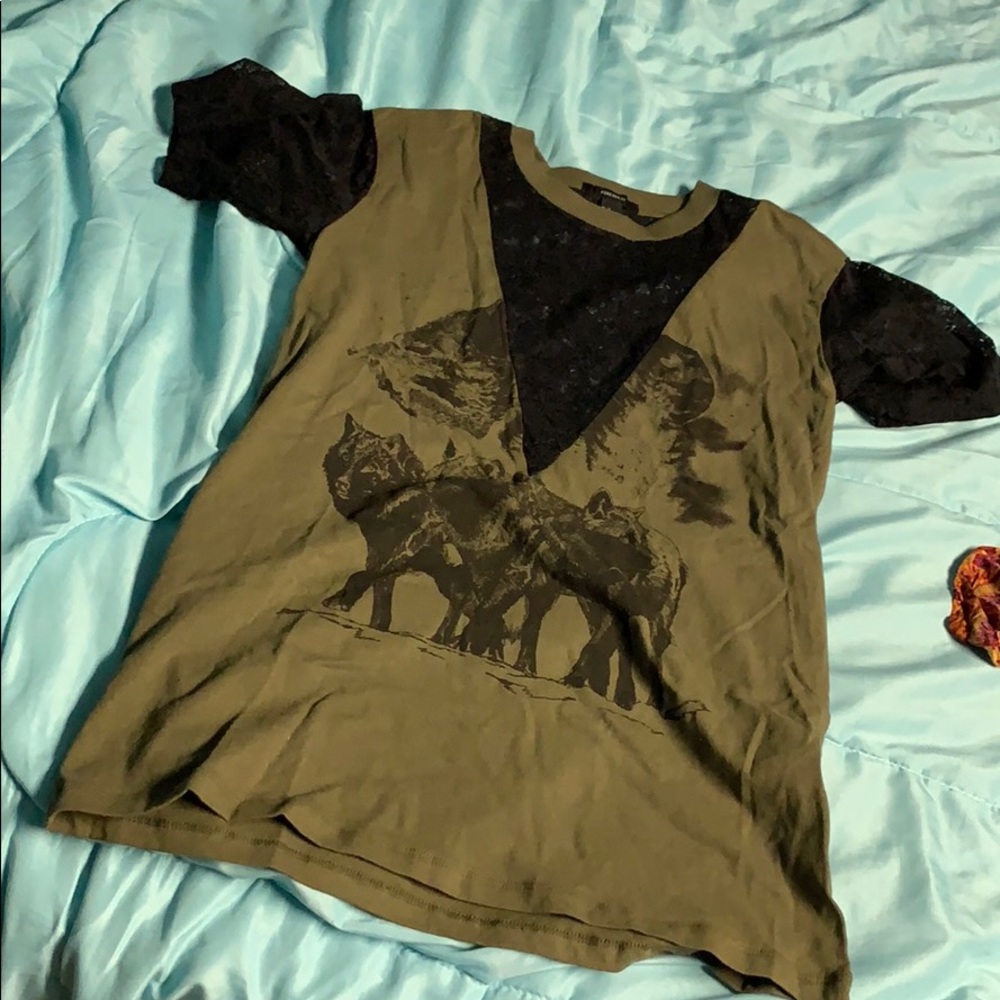T-shirt
